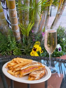 Our Perfect Monday Morning🥪🥂